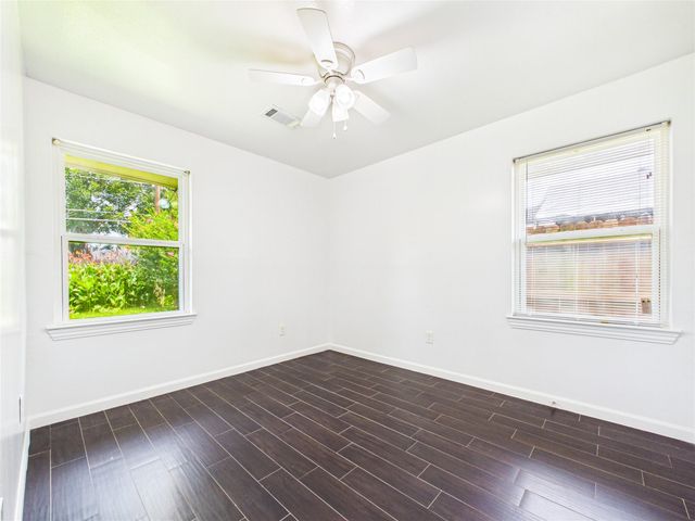 2127 Nell Street, Houston, TX 77034