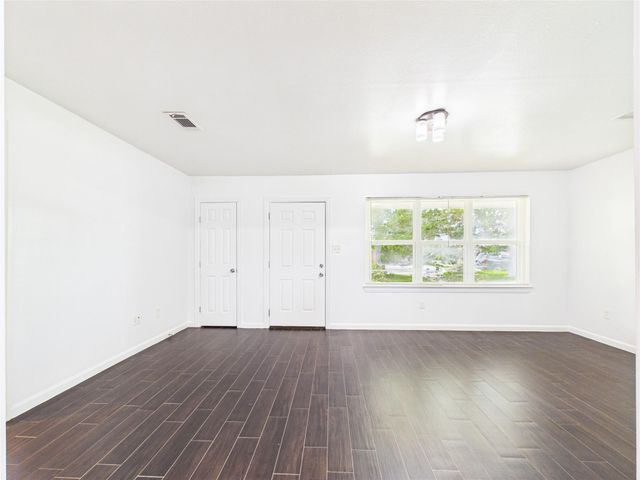 2127 Nell Street, Houston, TX 77034