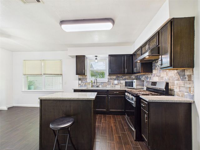 2127 Nell Street, Houston, TX 77034