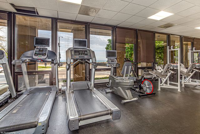6700 S South Shore Drive 22G, Chicago, IL 60649