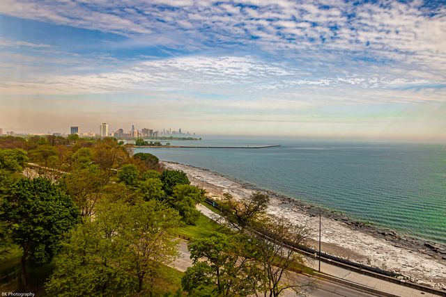 6700 S South Shore Drive 22G, Chicago, IL 60649