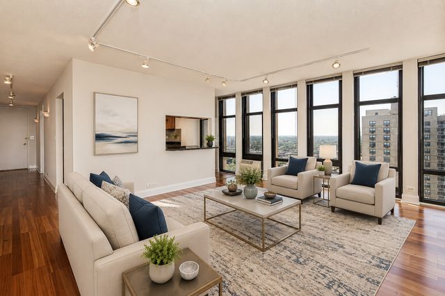 6700 S South Shore Drive 22G, Chicago, IL 60649