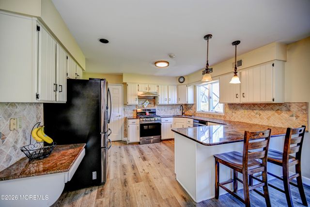 23 Red Hawk Road S, Colts Neck, NJ 07722