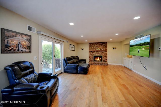 23 Red Hawk Road S, Colts Neck, NJ 07722