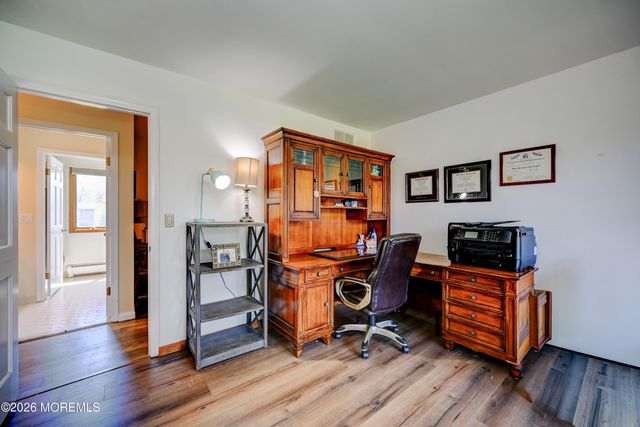 23 Red Hawk Road S, Colts Neck, NJ 07722