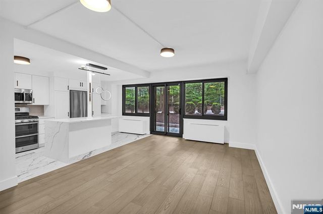 609 W South Orange Avenue 2N, South Orange Village, NJ 07079