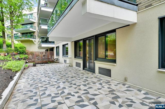 609 W South Orange Avenue 2N, South Orange Village, NJ 07079