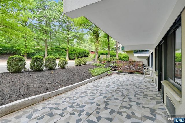 609 W South Orange Avenue 2N, South Orange Village, NJ 07079