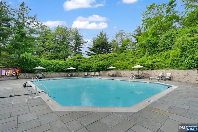 609 W South Orange Avenue 2N, South Orange Village, NJ 07079