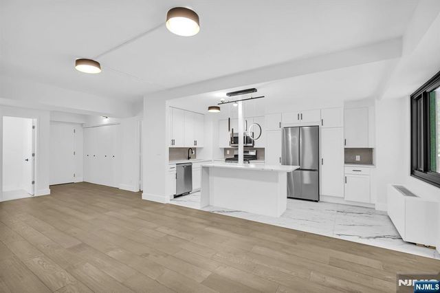 609 W South Orange Avenue 2N, South Orange Village, NJ 07079