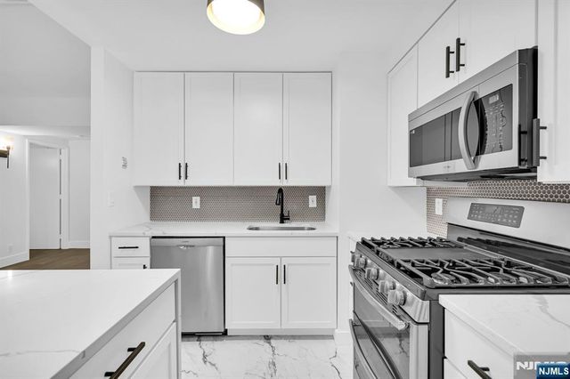 609 W South Orange Avenue 2N, South Orange Village, NJ 07079