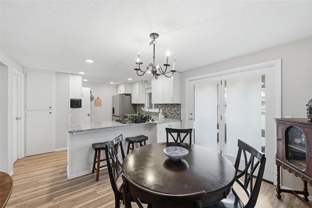 4305 Hemlock Cir, Hampton, PA 15101