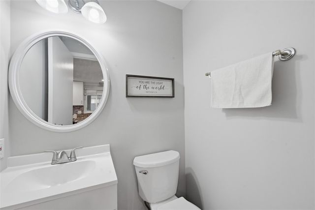 4305 Hemlock Cir, Hampton, PA 15101