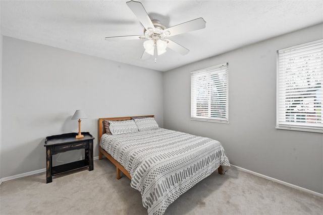 4305 Hemlock Cir, Hampton, PA 15101