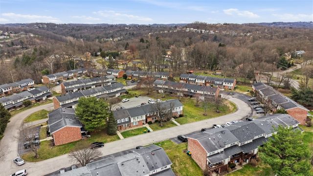 4305 Hemlock Cir, Hampton, PA 15101