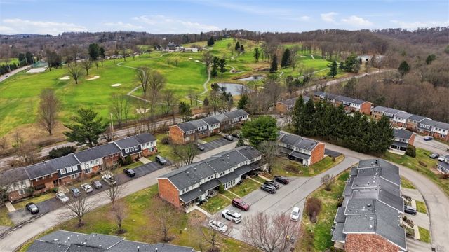 4305 Hemlock Cir, Hampton, PA 15101