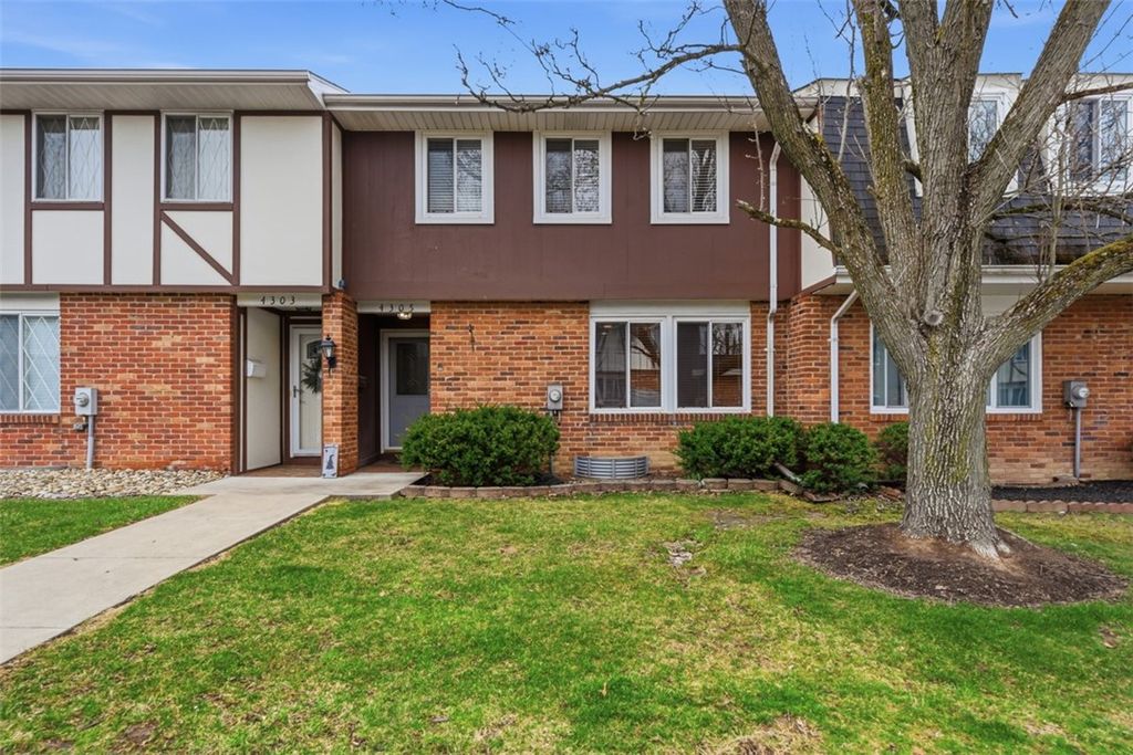 4305 Hemlock Cir, Hampton, PA 15101