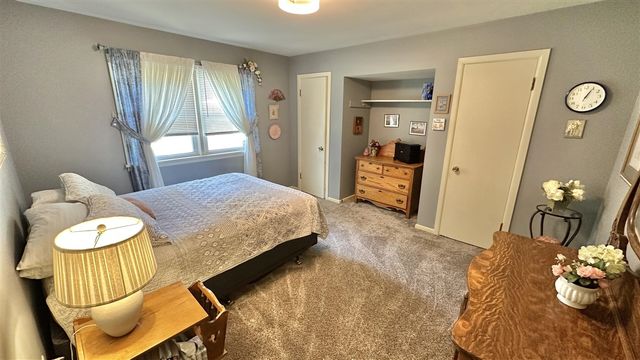 2054 Gerald St, Benton Harbor, MI 49022