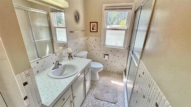 2054 Gerald St, Benton Harbor, MI 49022
