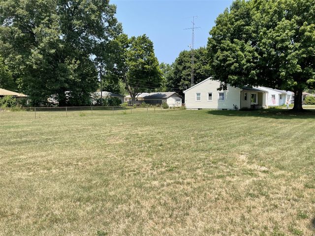 2054 Gerald St, Benton Harbor, MI 49022