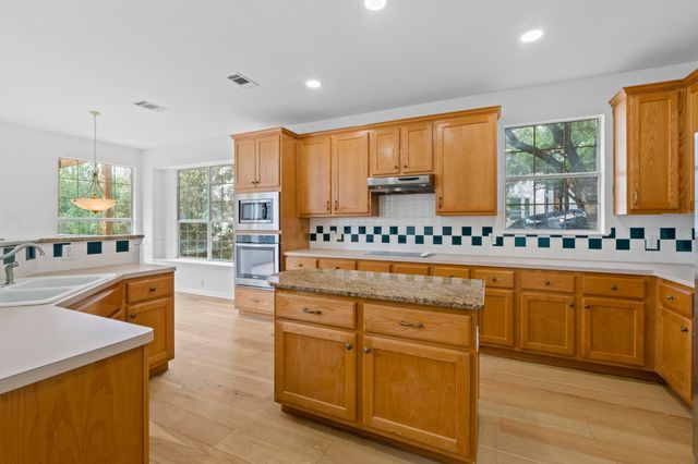 2212 Rimrock DR, Austin, TX 78738