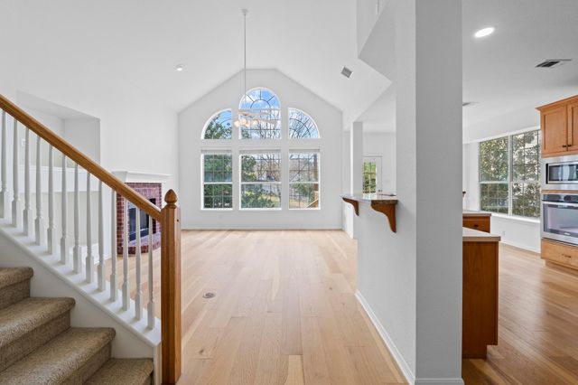 2212 Rimrock DR, Austin, TX 78738