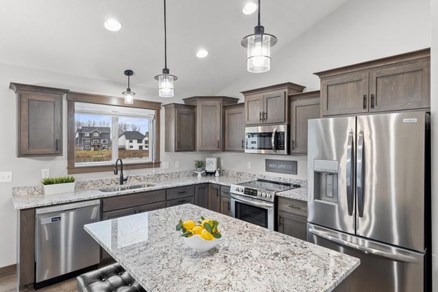 2730 213th Street W, Farmington, MN 55024