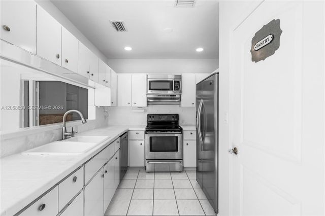 1906 SW 21st St, Miami, FL 33145