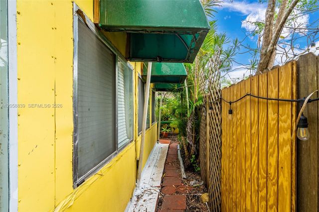 1906 SW 21st St, Miami, FL 33145