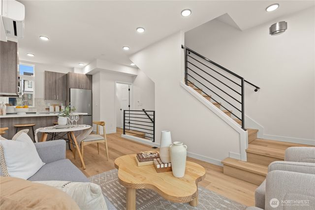 1206 B NW 83rd Street, Seattle, WA 98117