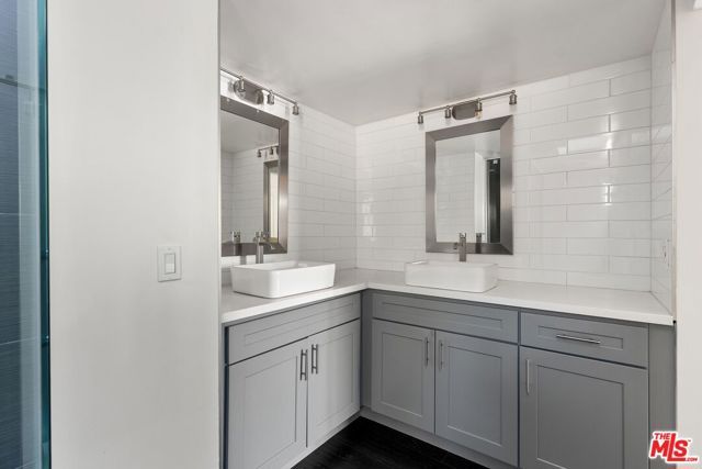 1322 N Cherokee Avenue, Los Angeles, CA 90028