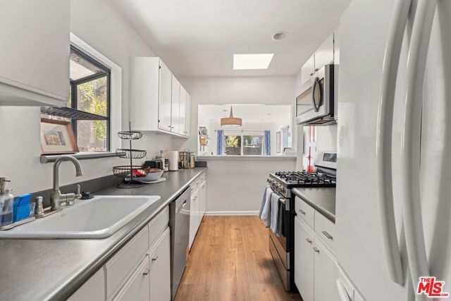 1322 N Cherokee Avenue, Los Angeles, CA 90028