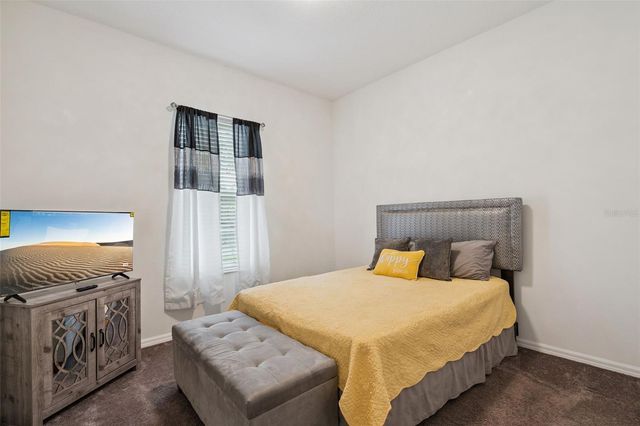 989 MAYPOLE DRIVE, Apopka, FL 32703