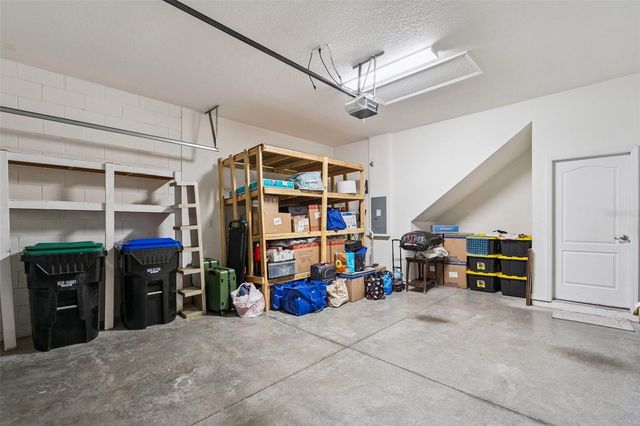 989 MAYPOLE DRIVE, Apopka, FL 32703