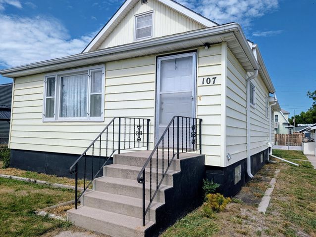107 1st Avenue SW, Dilworth, MN 56529