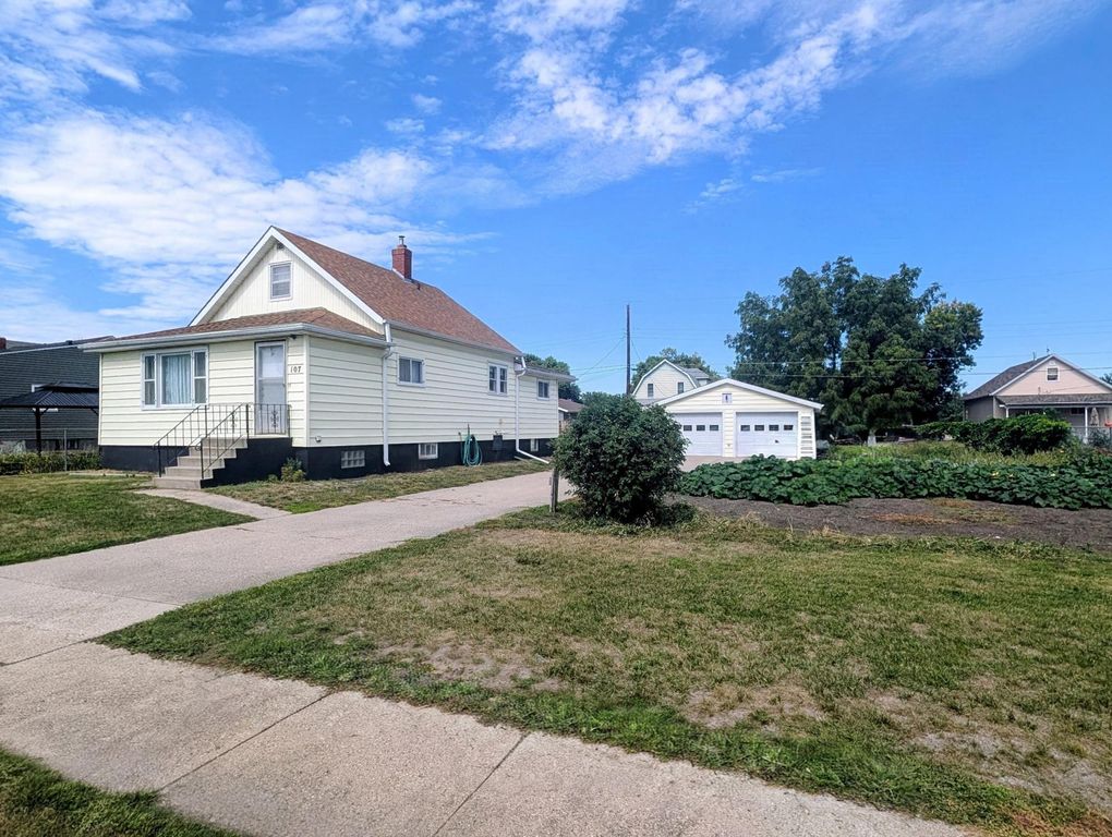 107 1st Avenue SW, Dilworth, MN 56529