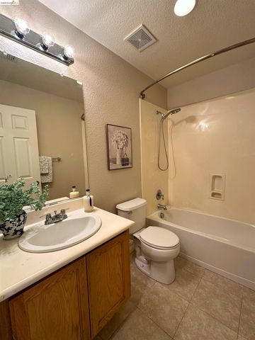 1788 Moreau Way, Brentwood, CA 94513