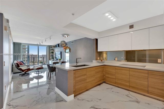 300 Sunny Isles Blvd 4-2006, Sunny Isles Beach, FL 33160