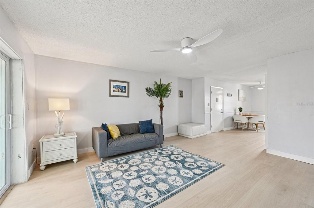 Image 2 of property listing at 2727 75TH STREET W 9A14, Bradenton, FL 34209