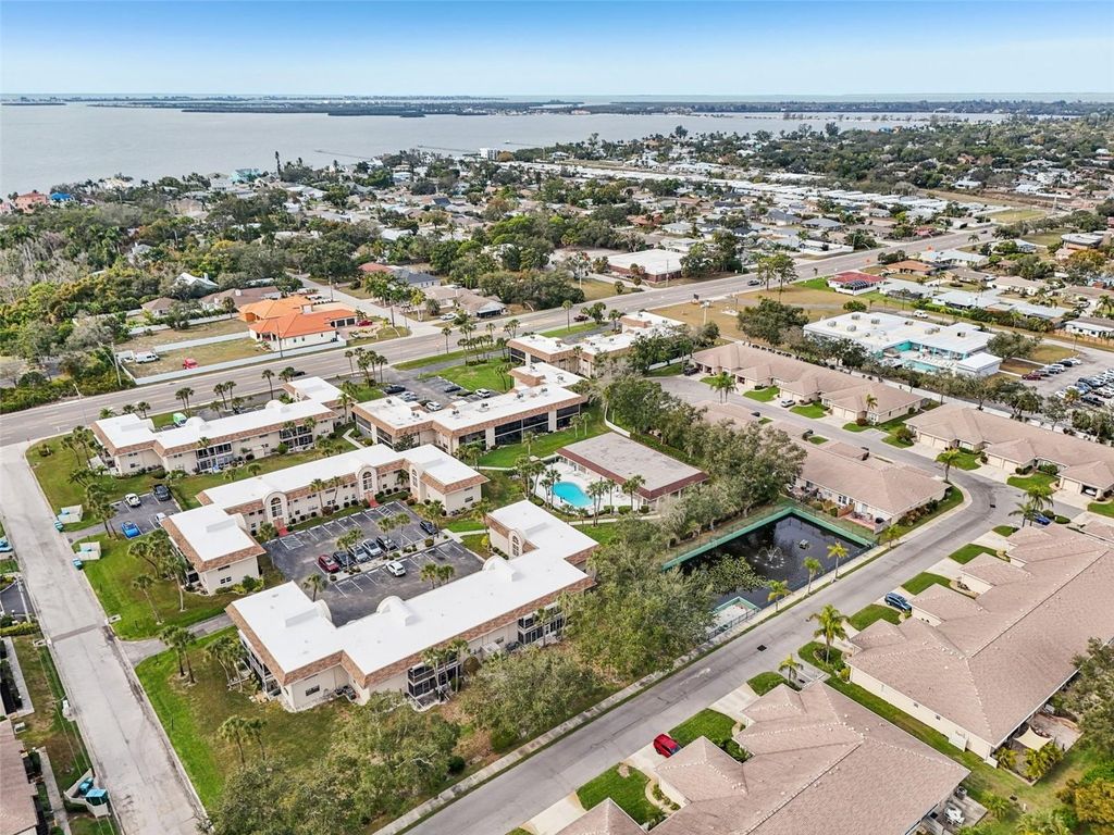 Image 23 of property listing at 2727 75TH STREET W 9A14, Bradenton, FL 34209