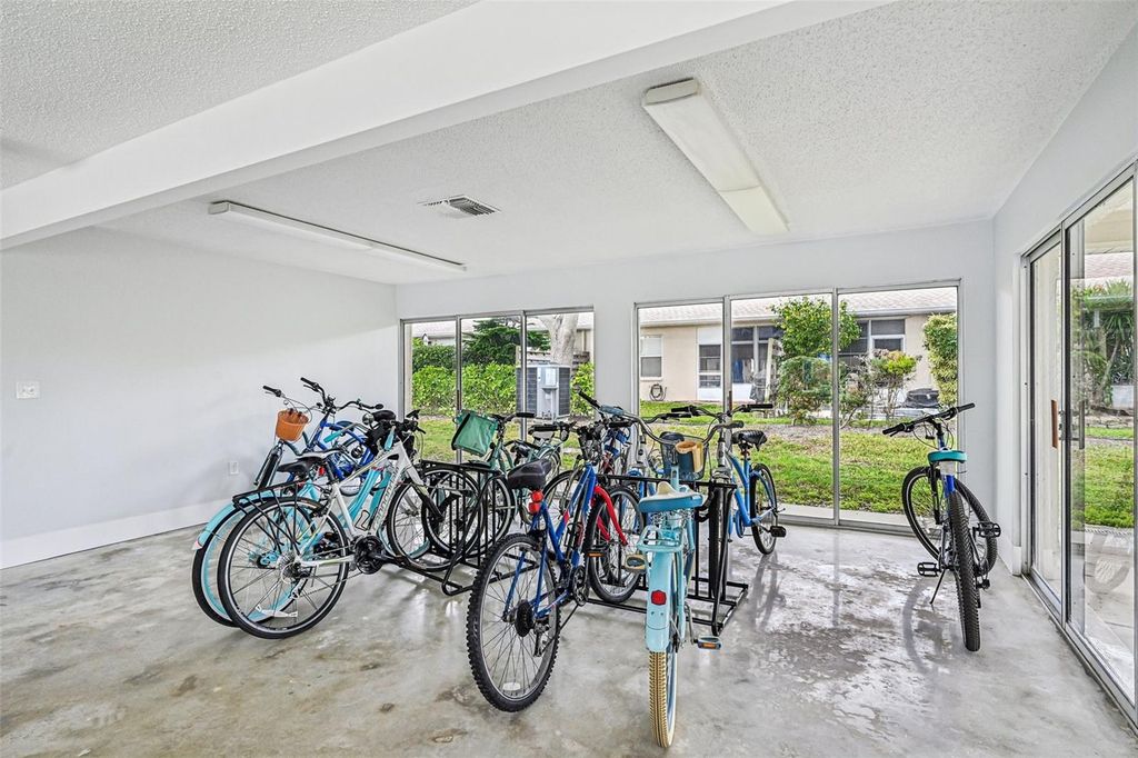 Image 24 of property listing at 2727 75TH STREET W 9A14, Bradenton, FL 34209