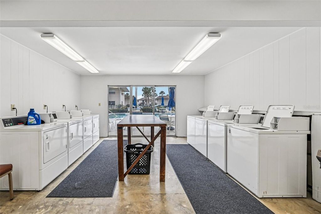 Image 25 of property listing at 2727 75TH STREET W 9A14, Bradenton, FL 34209