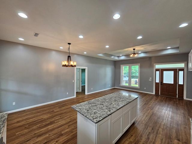 883 Jester St, Cowarts, AL 36321