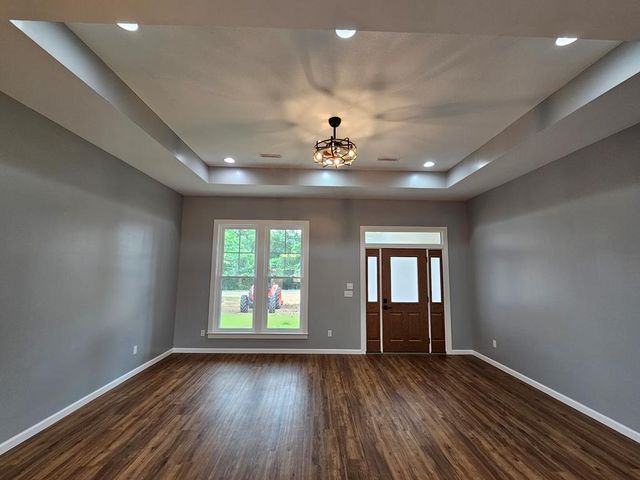 883 Jester St, Cowarts, AL 36321