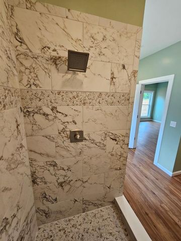 883 Jester St, Cowarts, AL 36321