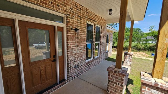 883 Jester St, Cowarts, AL 36321