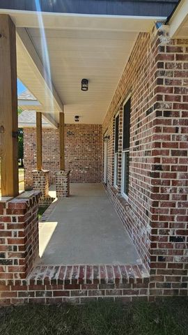883 Jester St, Cowarts, AL 36321