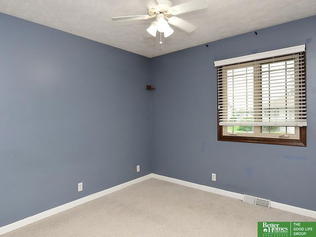 5706 S 151st Street, Omaha, NE 68137