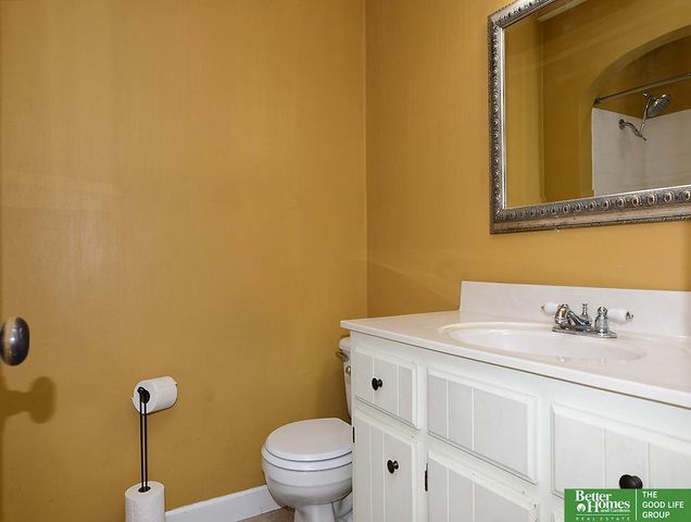 5706 S 151st Street, Omaha, NE 68137