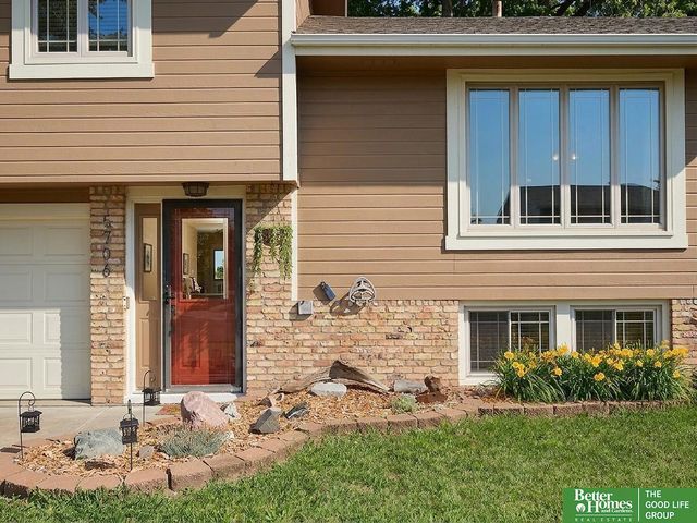 5706 S 151st Street, Omaha, NE 68137